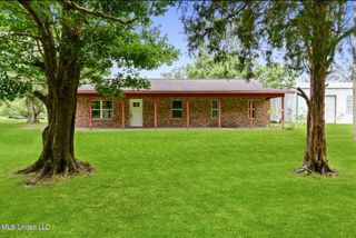4127 Ceolia Taylor Road, Moss Point, MS 39562