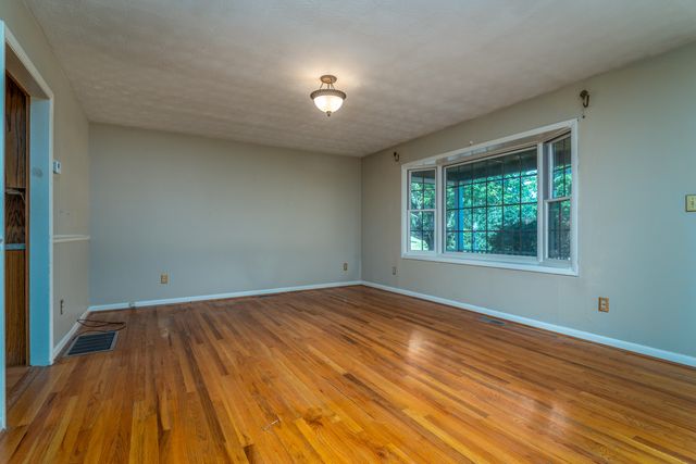 865 Liberty Road, West Liberty, KY 41472