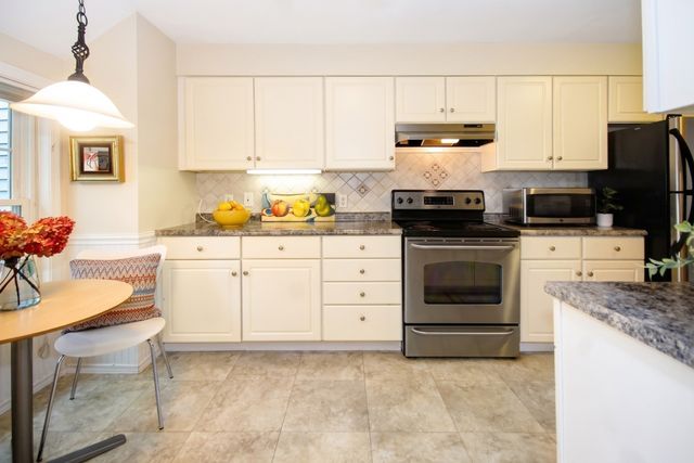 121 Audubon Dr 121, Acton, MA 01720