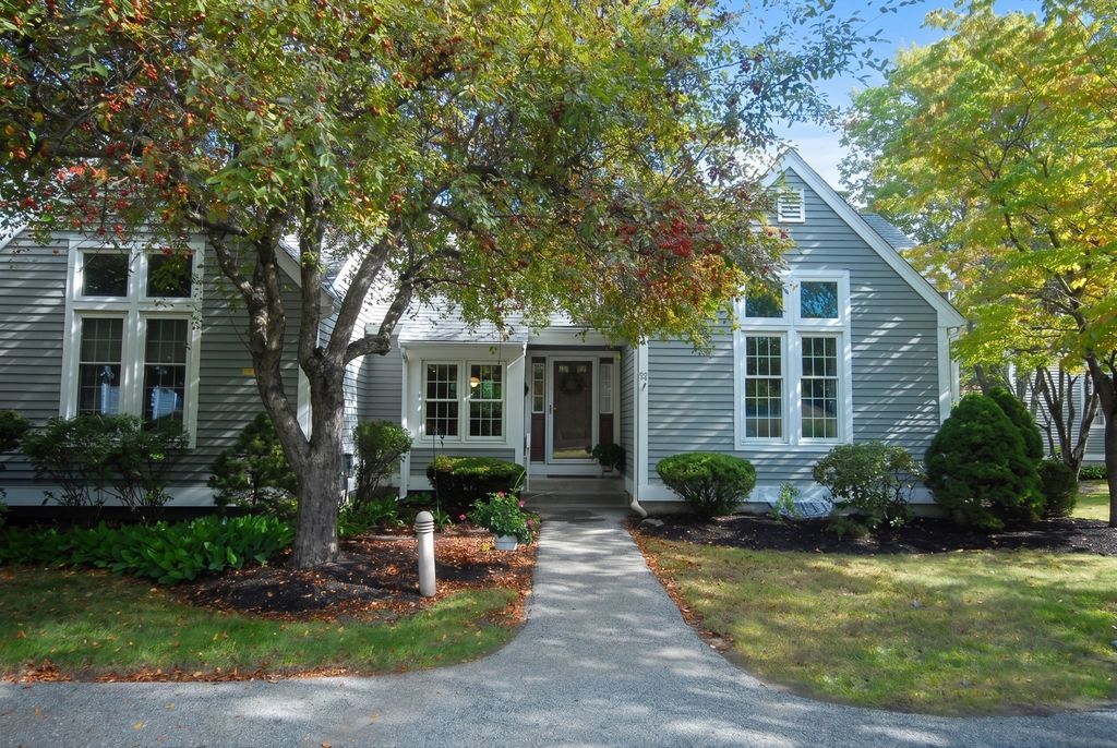 121 Audubon Dr 121, Acton, MA 01720