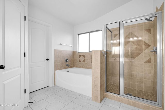 7085 CENTURY PLANT Drive, El Paso, TX 79912