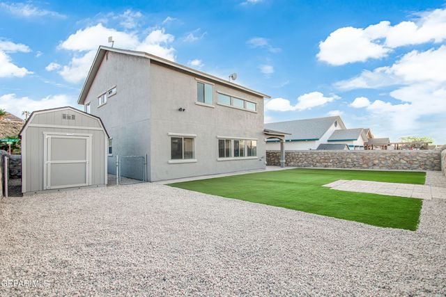 7085 CENTURY PLANT Drive, El Paso, TX 79912