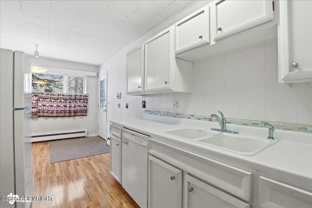 1256 Redwood Court, Anchorage, AK 99508