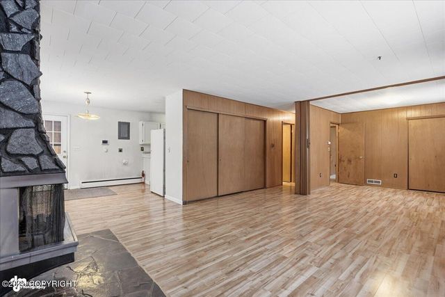 1256 Redwood Court, Anchorage, AK 99508