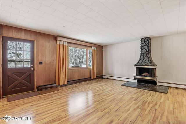 1256 Redwood Court, Anchorage, AK 99508