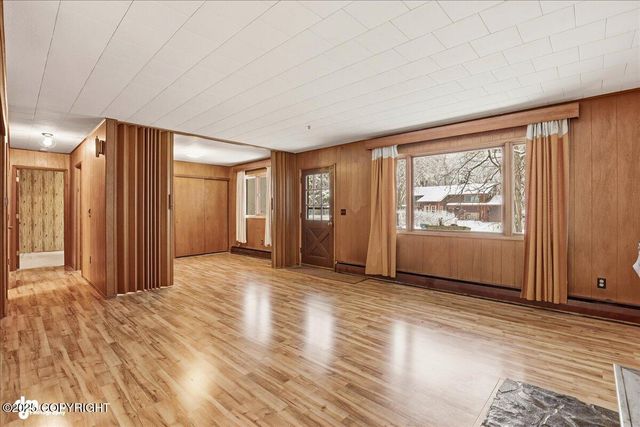 1256 Redwood Court, Anchorage, AK 99508