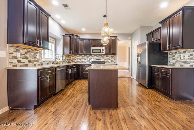 16716 Summit Vista Way, Louisville, KY 40245