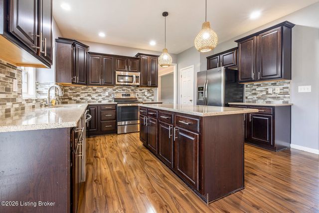 16716 Summit Vista Way, Louisville, KY 40245