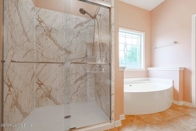 16716 Summit Vista Way, Louisville, KY 40245