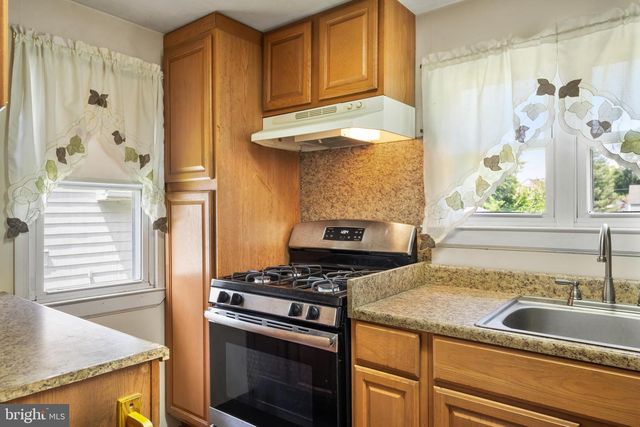 331 W JACKSON AVE, Magnolia, NJ 08049