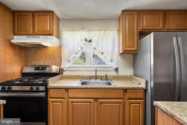 331 W JACKSON AVE, Magnolia, NJ 08049