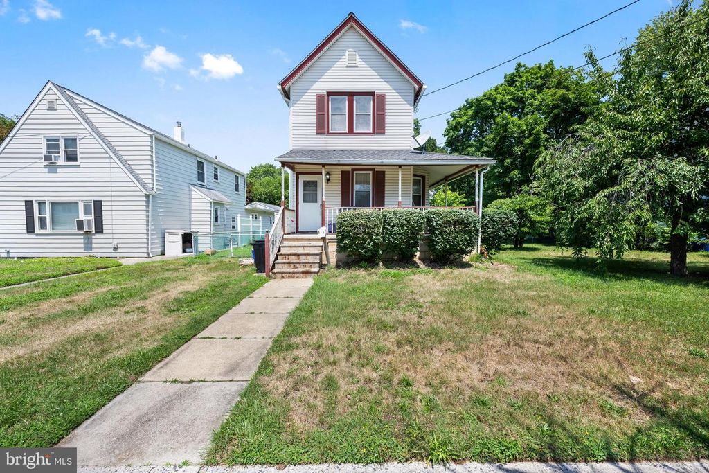 331 W JACKSON AVE, Magnolia, NJ 08049