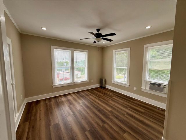 1403 14th Street 3, Huntsville, TX 77340