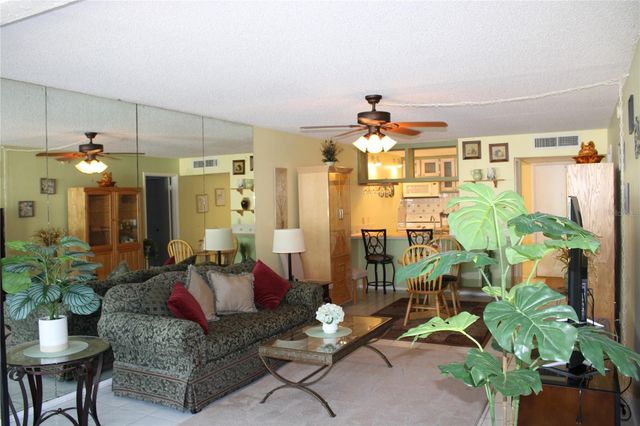 14130 ROSEMARY LANE 1117, Largo, FL 33774