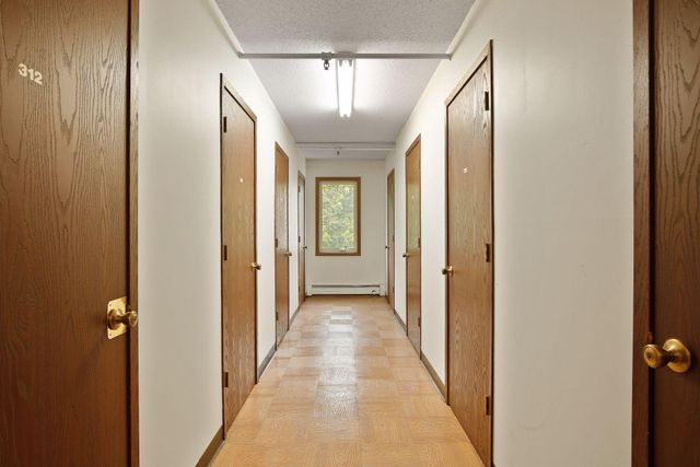 4710 58th Avenue N 201, Crystal, MN 55429