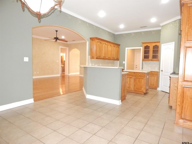 1221 River Bend Dr., Tyler, TX 75703