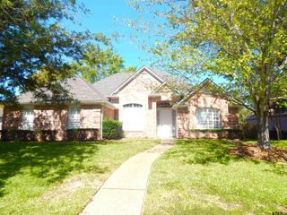 1221 River Bend Dr., Tyler, TX 75703