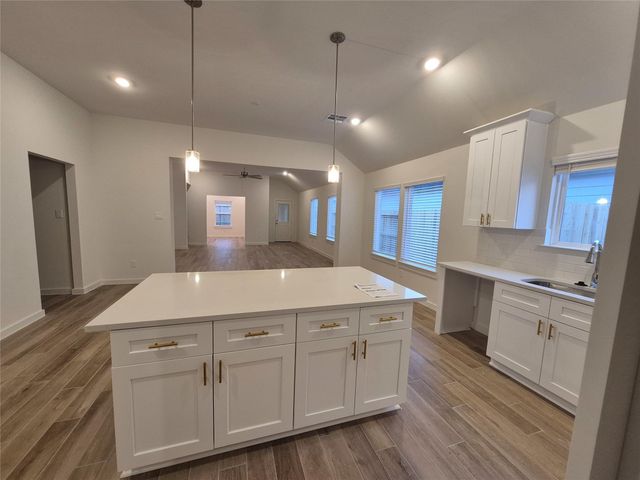 403 Dorion Lagoon, Crosby, TX 77532