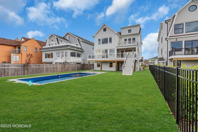 1621 Northstream Parkway, Point Pleasant, NJ 08742