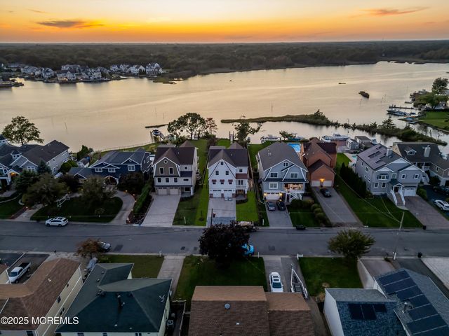 1621 Northstream Parkway, Point Pleasant, NJ 08742