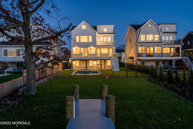 1621 Northstream Parkway, Point Pleasant, NJ 08742