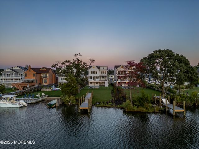 1621 Northstream Parkway, Point Pleasant, NJ 08742