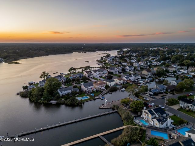 1621 Northstream Parkway, Point Pleasant, NJ 08742