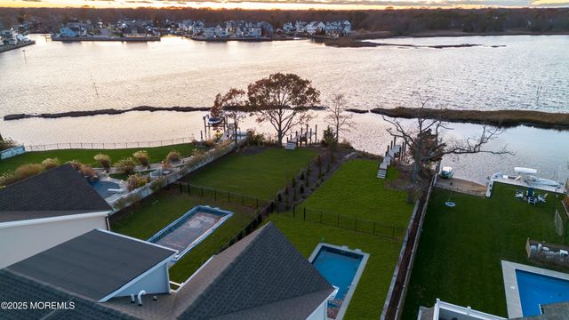 1621 Northstream Parkway, Point Pleasant, NJ 08742