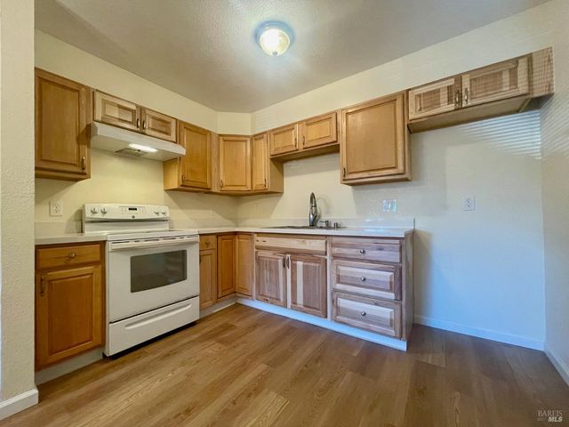 1930 L Ellenburg St, Vallejo, CA 94590