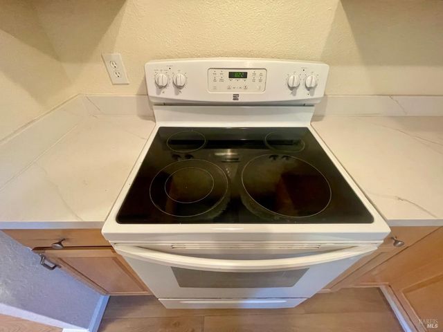 1930 L Ellenburg St, Vallejo, CA 94590