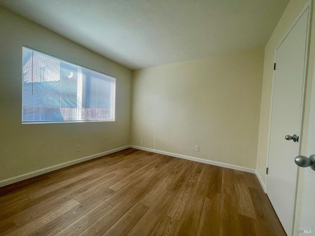 1930 L Ellenburg St, Vallejo, CA 94590