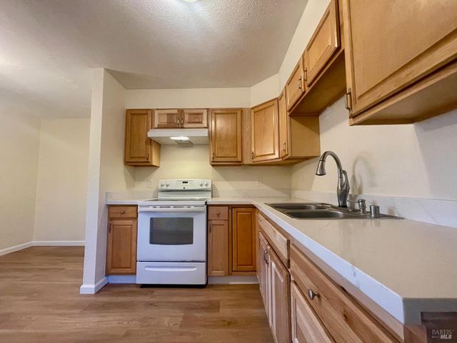 1930 L Ellenburg St, Vallejo, CA 94590