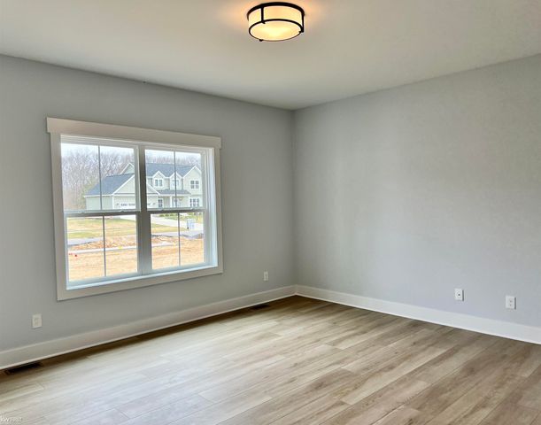 25 Loretta Lane, South Lyon, MI 48178