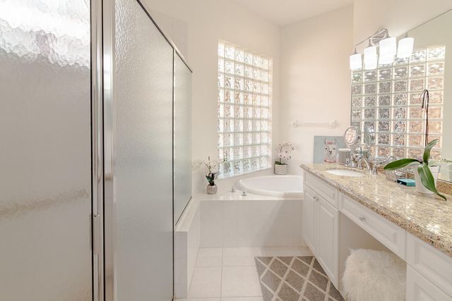 2432 SW Brookwood Lane, Palm City, FL 34990