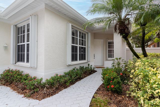 2432 SW Brookwood Lane, Palm City, FL 34990