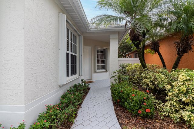 2432 SW Brookwood Lane, Palm City, FL 34990