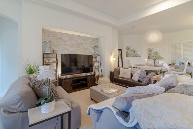 2432 SW Brookwood Lane, Palm City, FL 34990