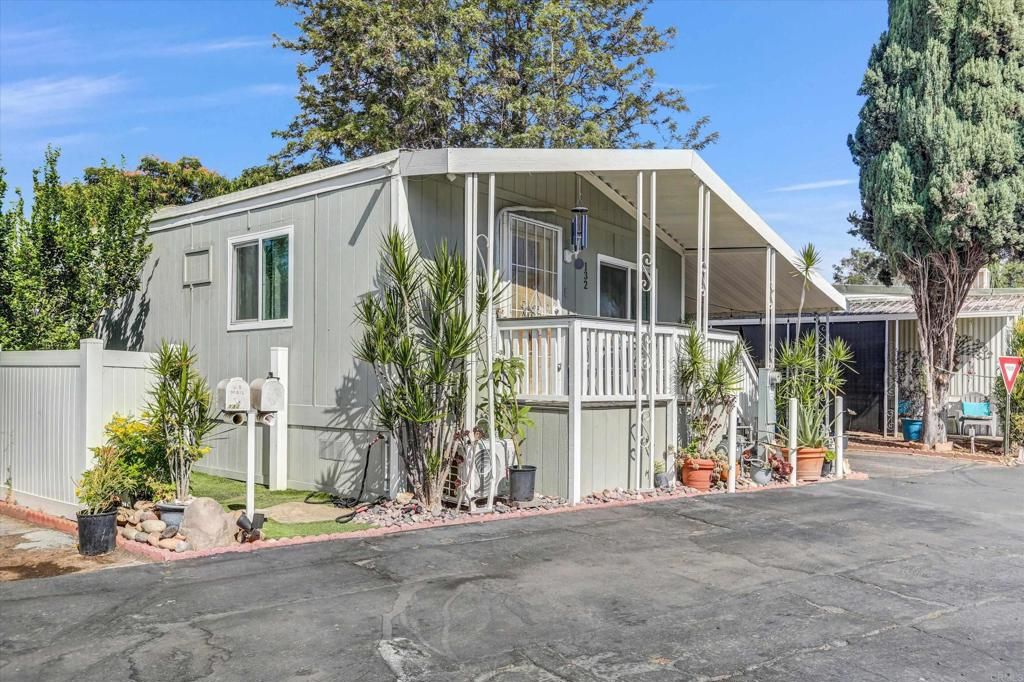 351 E Bradley Avenue 132, El Cajon, CA 92021 — photo 2