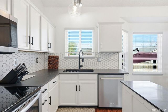 5493 S Versailles Street, Aurora, CO 80015