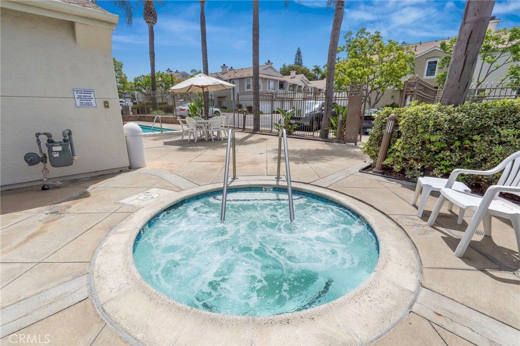 Image 5 of property listing at 11795 Spruce Run Drive B, San Diego, CA 92131