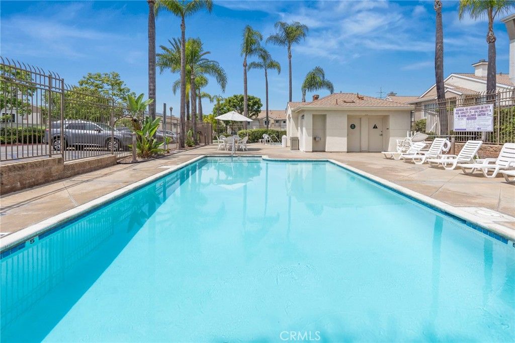 Image 6 of property listing at 11795 Spruce Run Drive B, San Diego, CA 92131