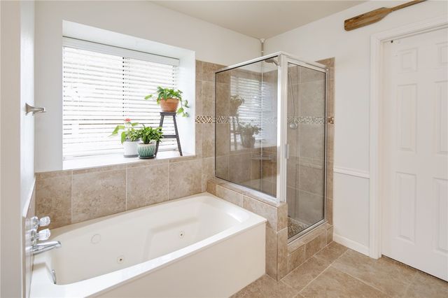 3904 Cheshire Court, Bryan, TX 77802