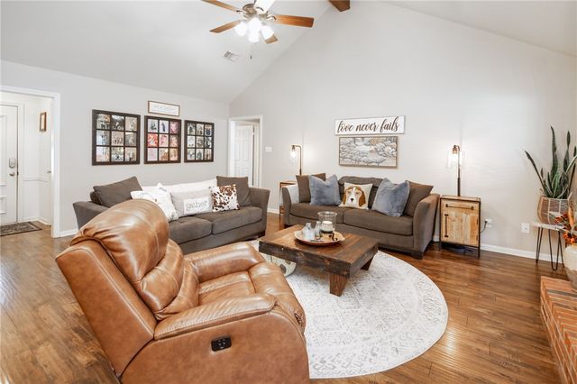 3904 Cheshire Court, Bryan, TX 77802