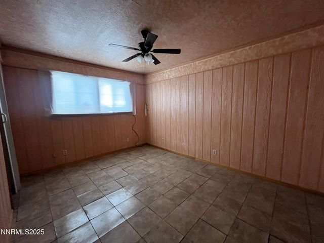 645 K Street, Hawthorne, NV 89415