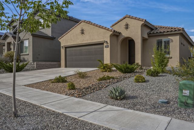 12005 Echo Valley Lane NW, Albuquerque, NM 87120