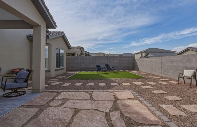 12005 Echo Valley Lane NW, Albuquerque, NM 87120