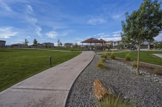 12005 Echo Valley Lane NW, Albuquerque, NM 87120