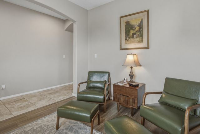 12005 Echo Valley Lane NW, Albuquerque, NM 87120
