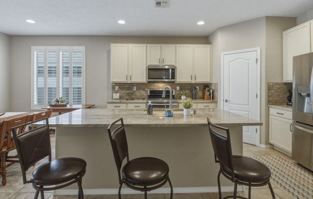 12005 Echo Valley Lane NW, Albuquerque, NM 87120