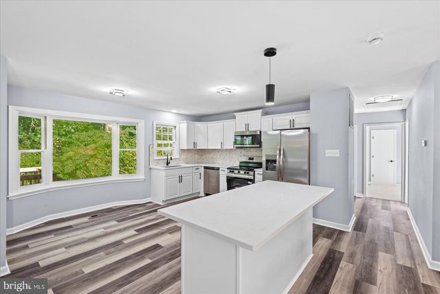 2312 HARPOON DR, Stafford, VA 22554